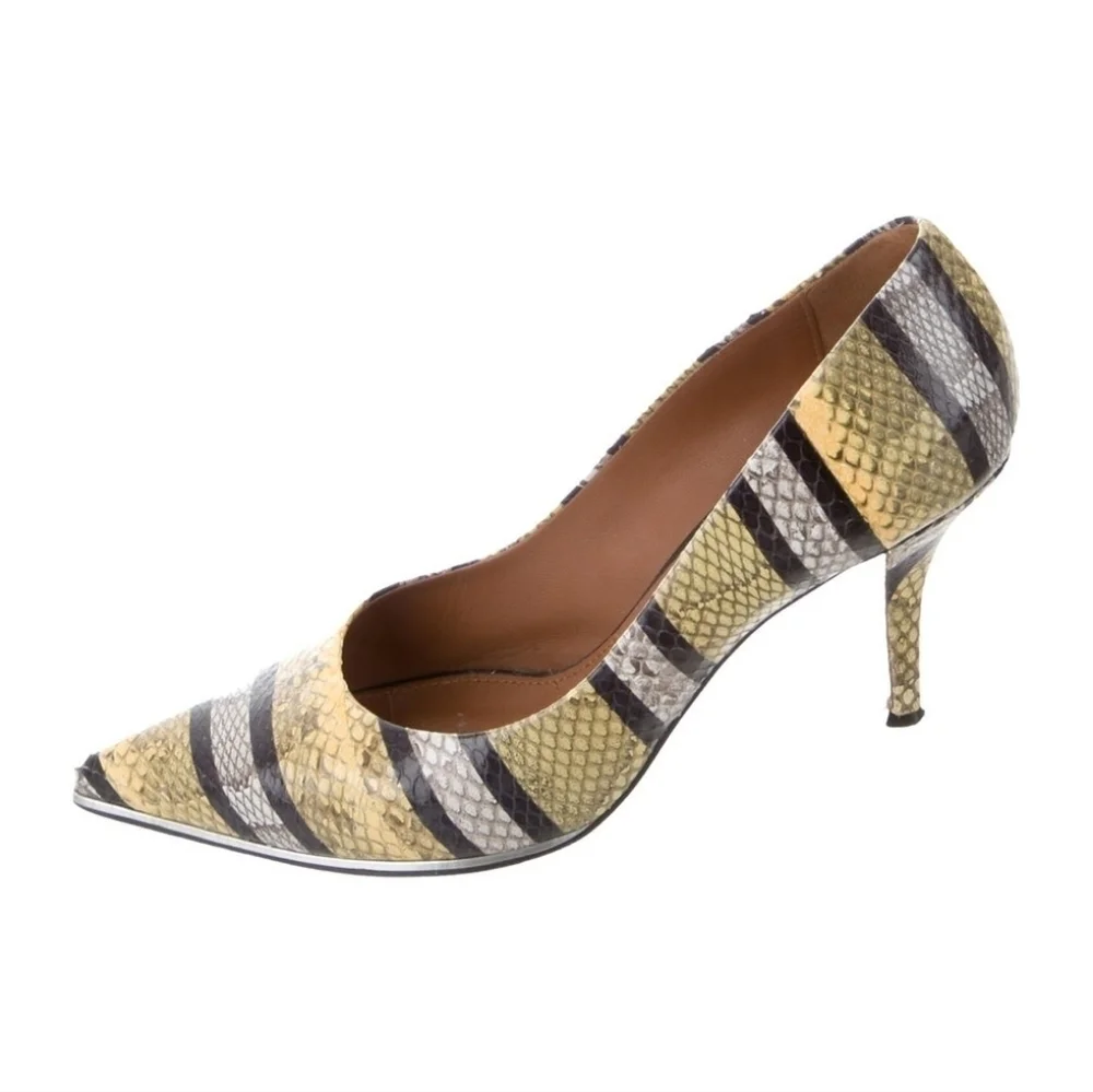 GIVENCHY Snakeskin Pointed-Toe Pumps Size: 9 | IT 39​​​ - Picture 2 of 5